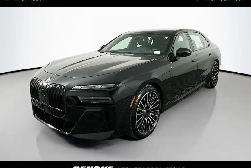 2026 Bmw 750e photo 1
