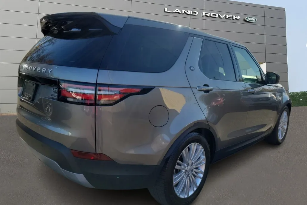 2020 Land Rover Discovery HSE Luxury photo 1
