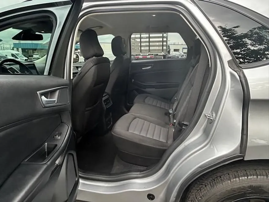 2023 Ford Edge SE photo 31