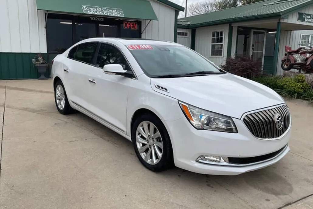 2015 Buick LaCrosse Leather photo 1