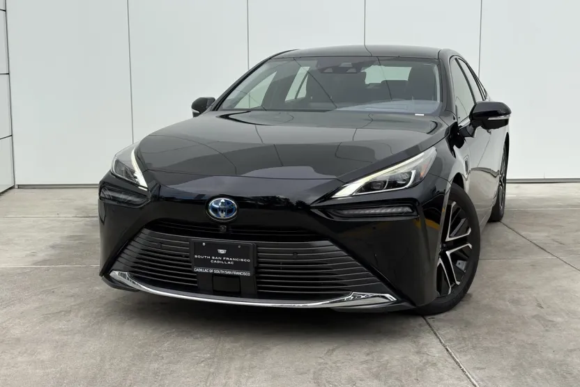 2022 Toyota Mirai XLE photo 1