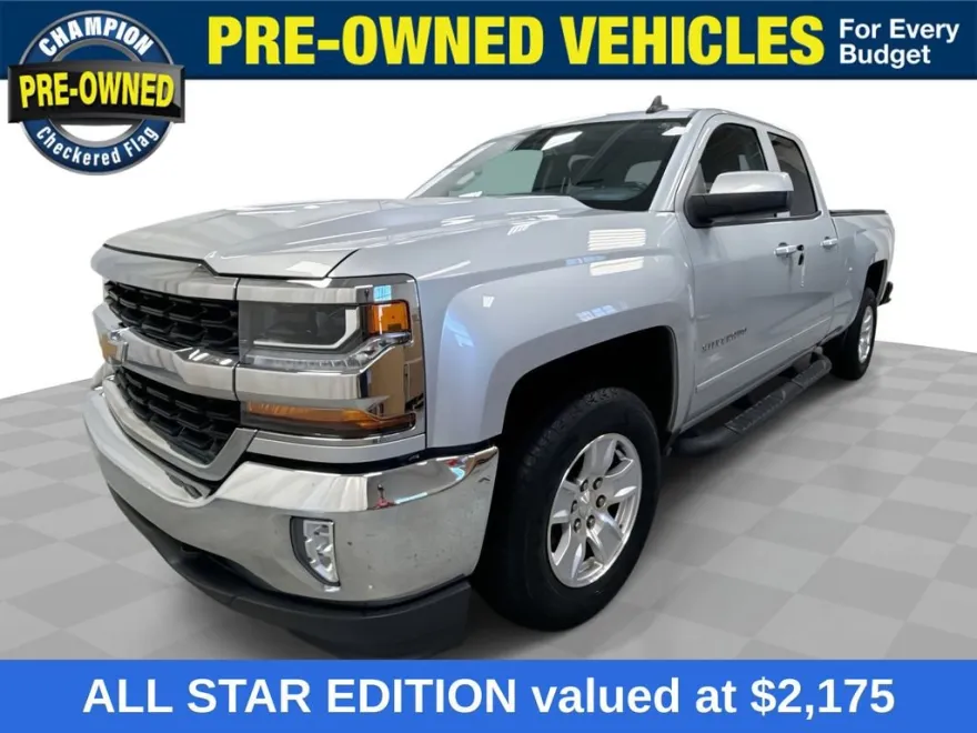 2017 Chevrolet Silverado 1500 LT photo 1