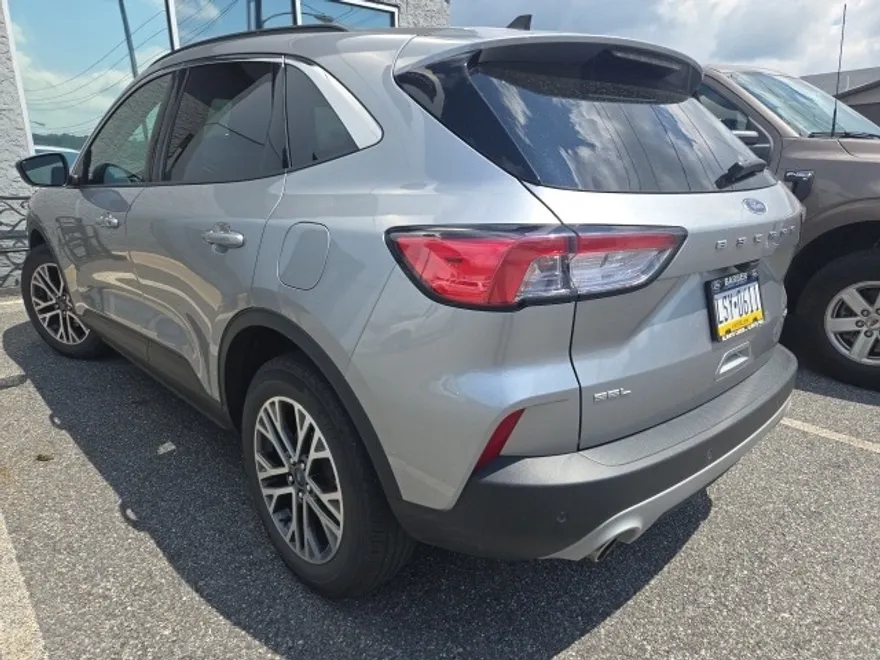 2021 Ford Escape SEL photo 1