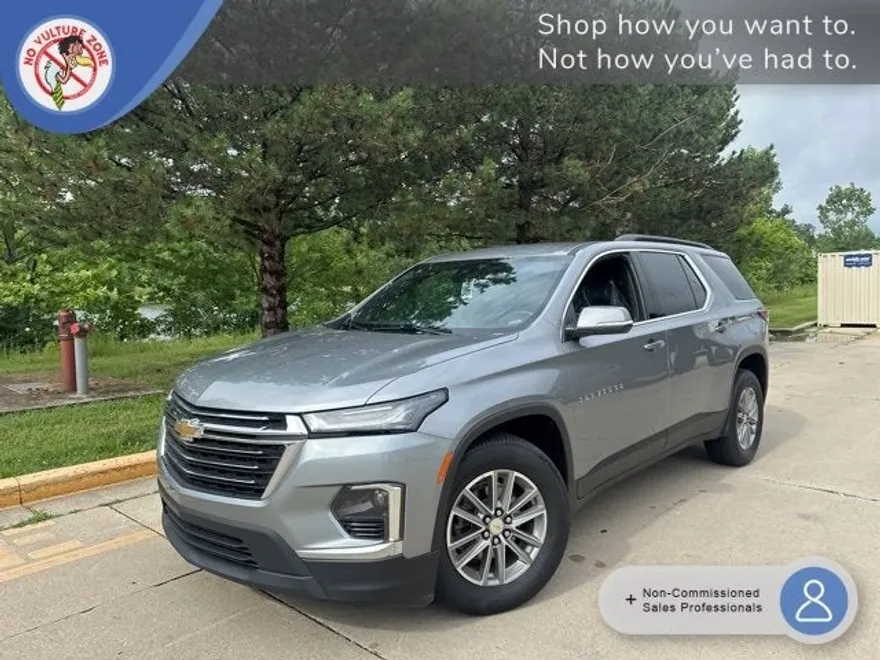 2023 Chevrolet Traverse Cloth photo 1