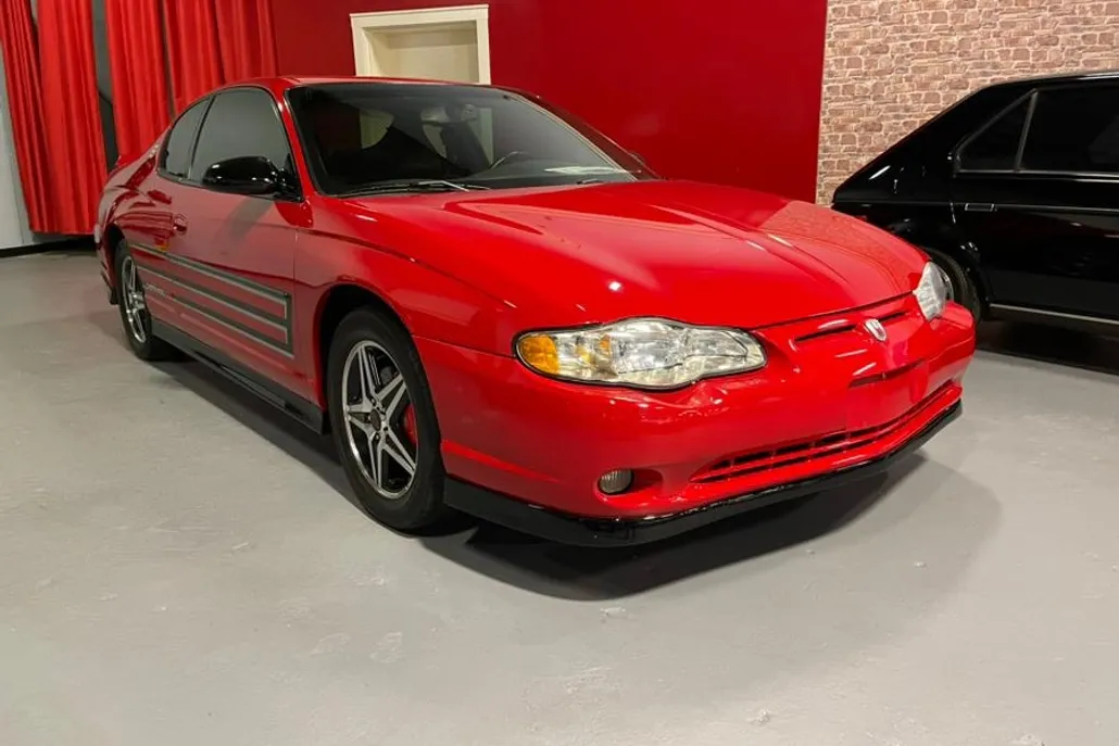2004 Chevrolet Monte Carlo SS photo 1