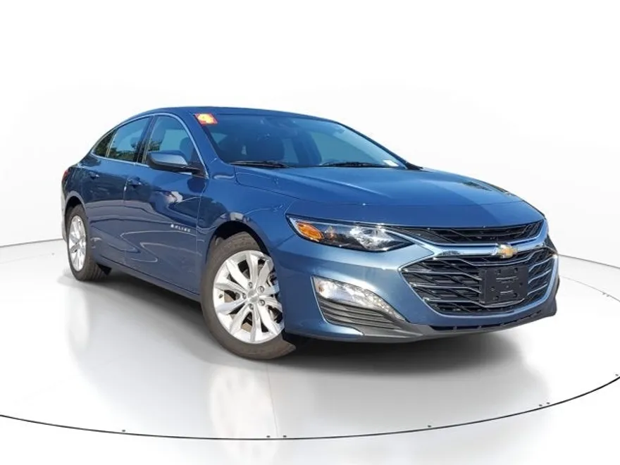 2024 Chevrolet Malibu 1LT photo 1