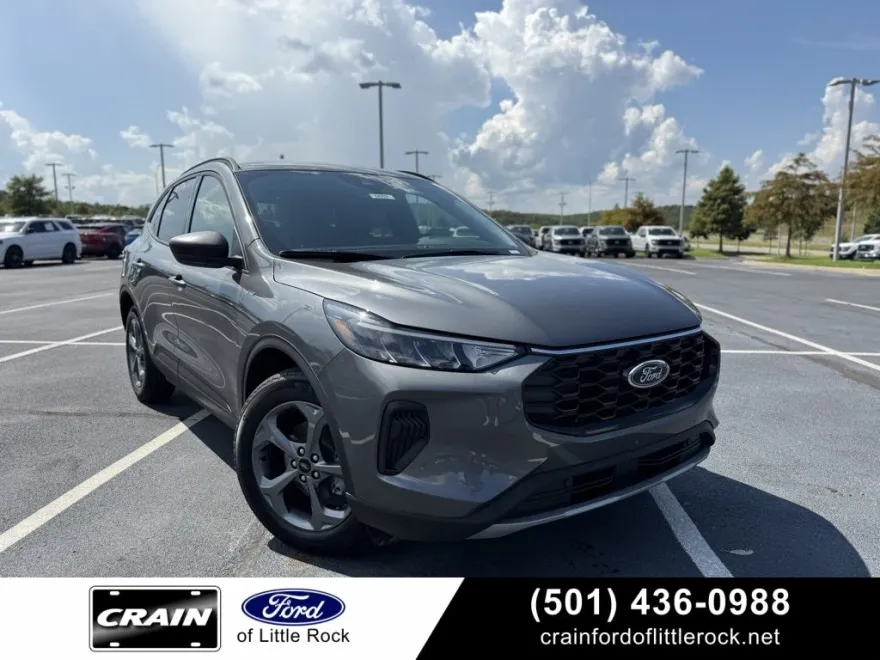 2025 Ford Escape Hybrid ST-Line photo 1