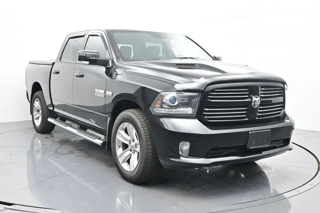 2014 Ram 1500 Sport photo 1