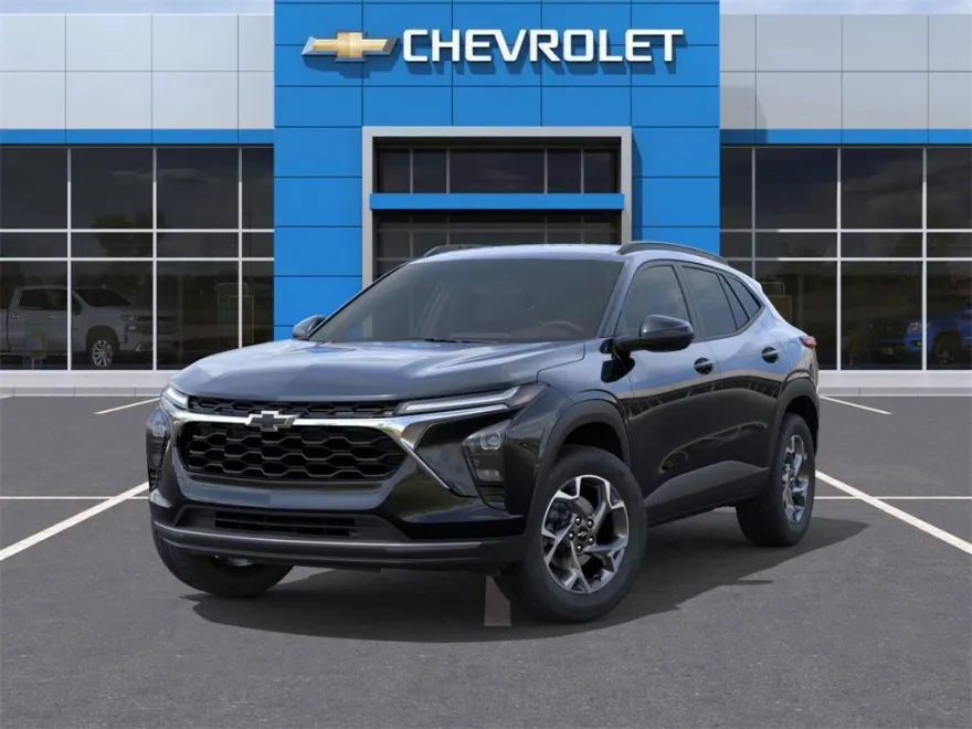 2026 Chevrolet Trax LT photo 1