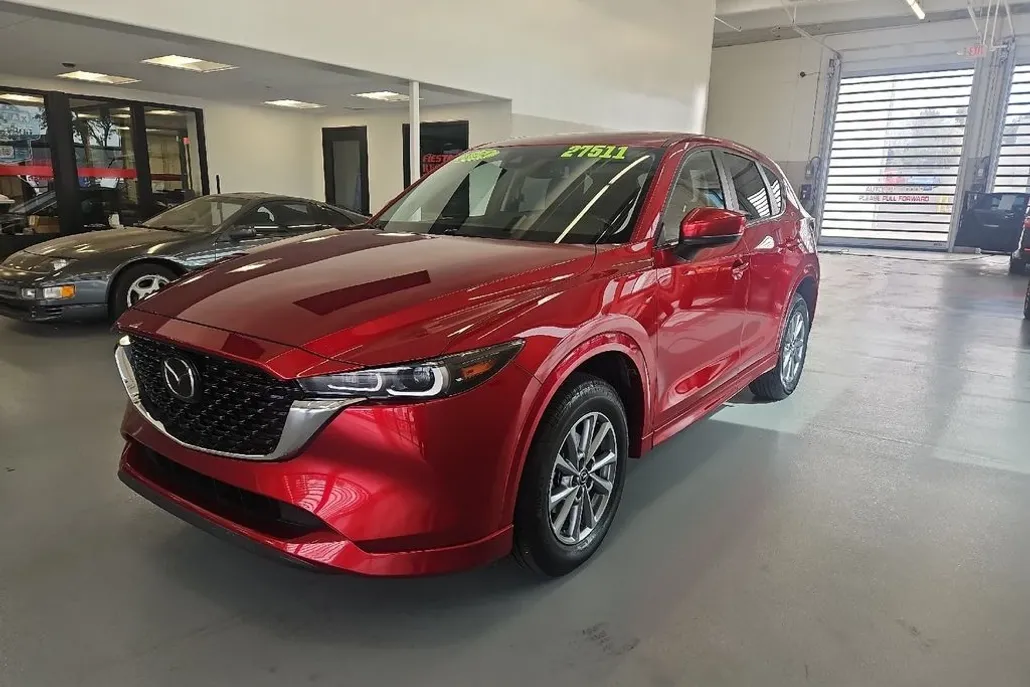 2024 Mazda CX-5 2.5 S Preferred photo 1