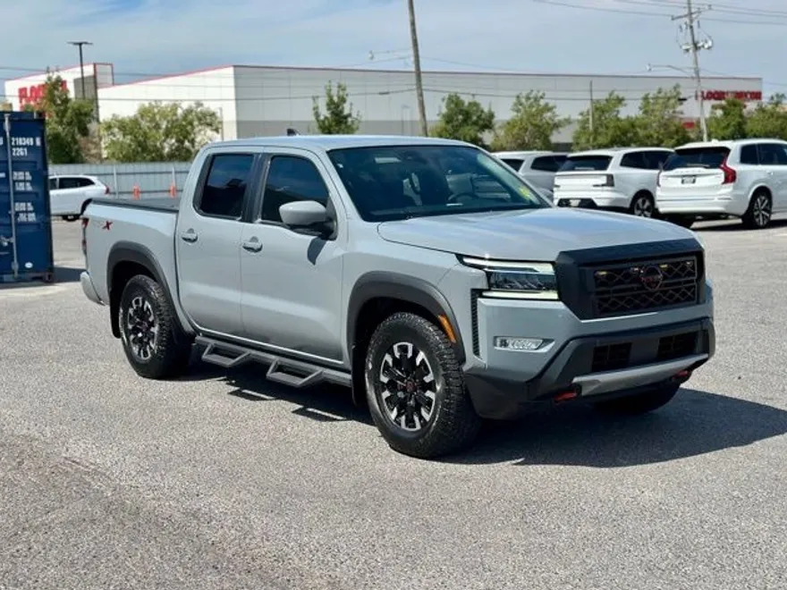 2024 Nissan Frontier PRO-X photo 1