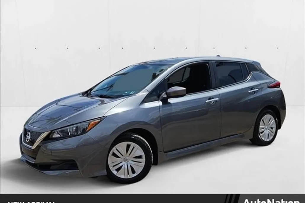 2019 Nissan Leaf S photo 1