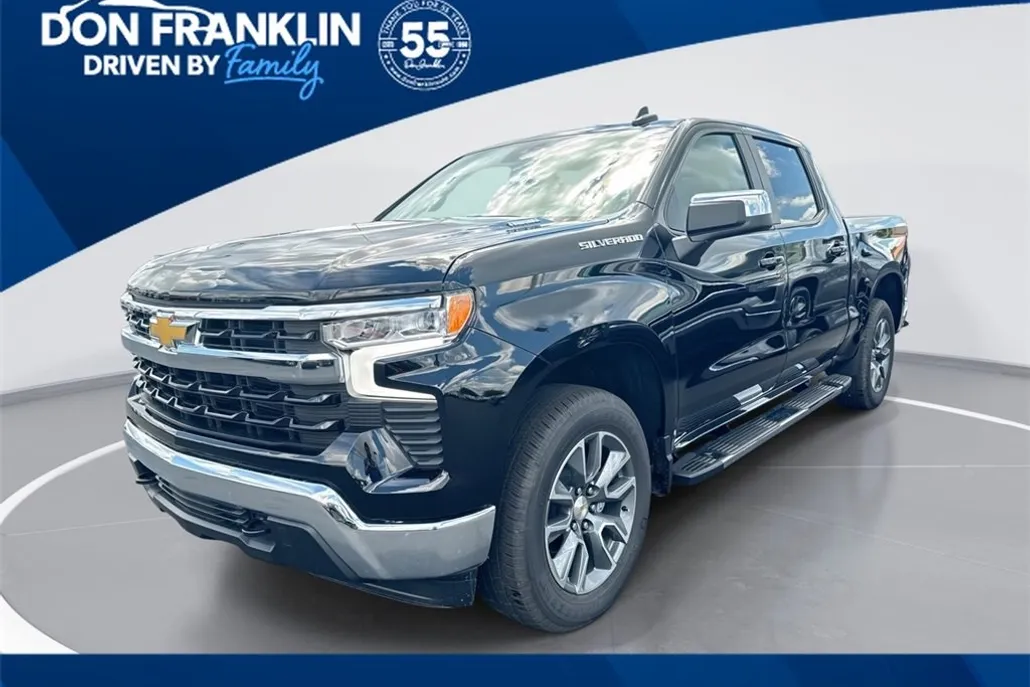 2026 Chevrolet Silverado 1500 LT photo 1