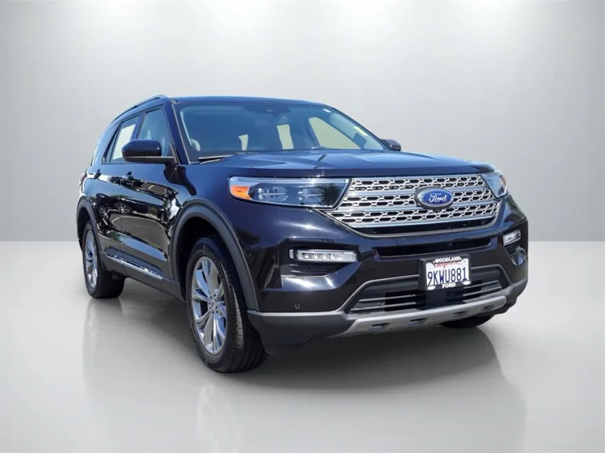 2024 Ford Explorer Limited photo 1