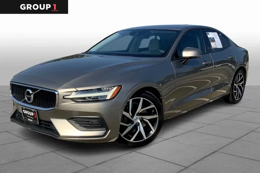 2020 Volvo S60 Momentum photo 1