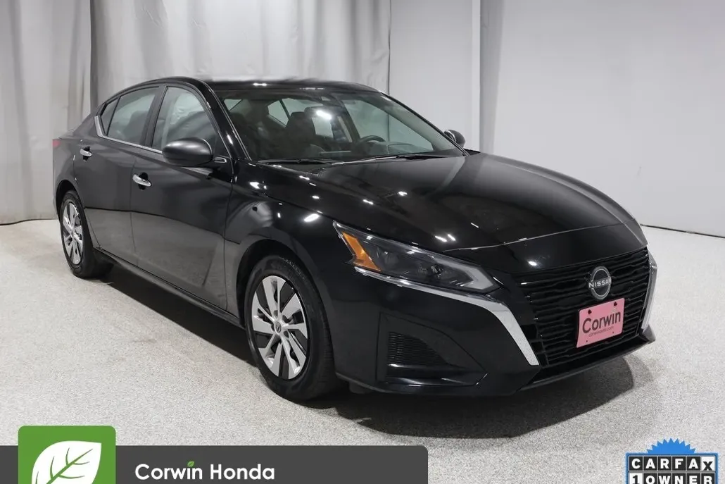 2024 Nissan Altima S photo 1