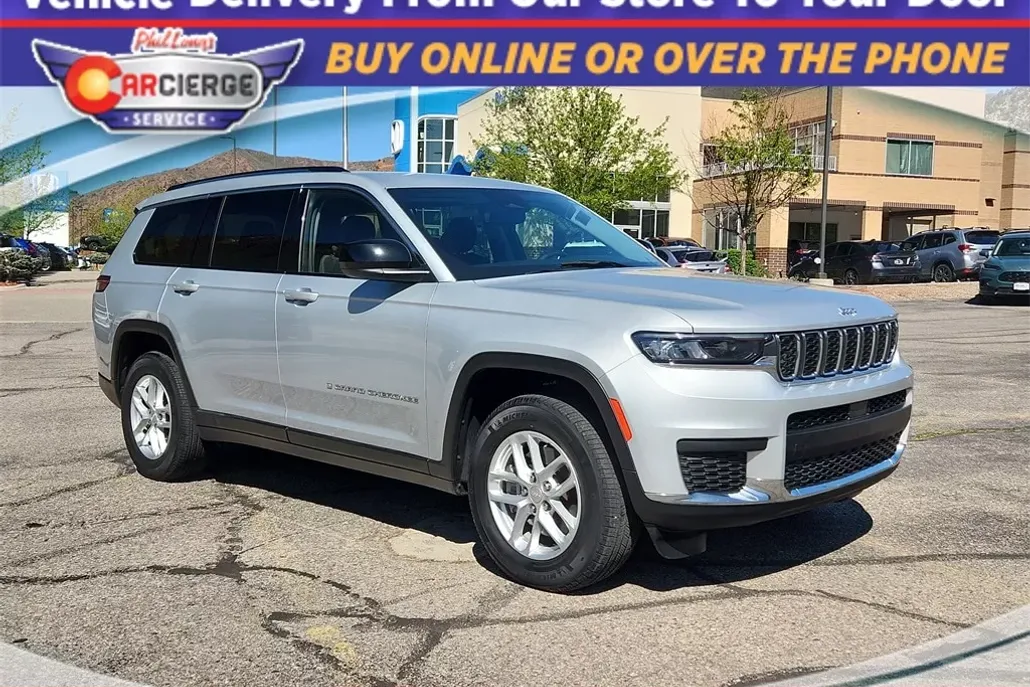 2023 Jeep Grand Cherokee Laredo photo 1