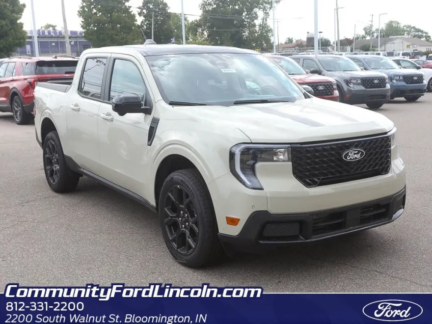 2025 Ford Maverick Lariat photo 1