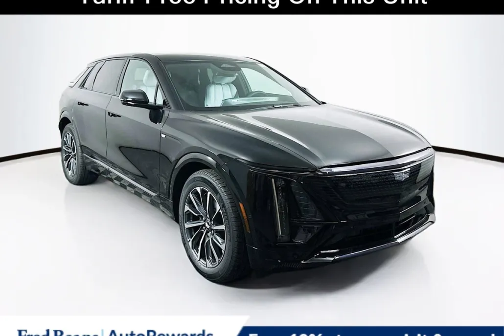 2025 Cadillac Lyriq Sport photo 1
