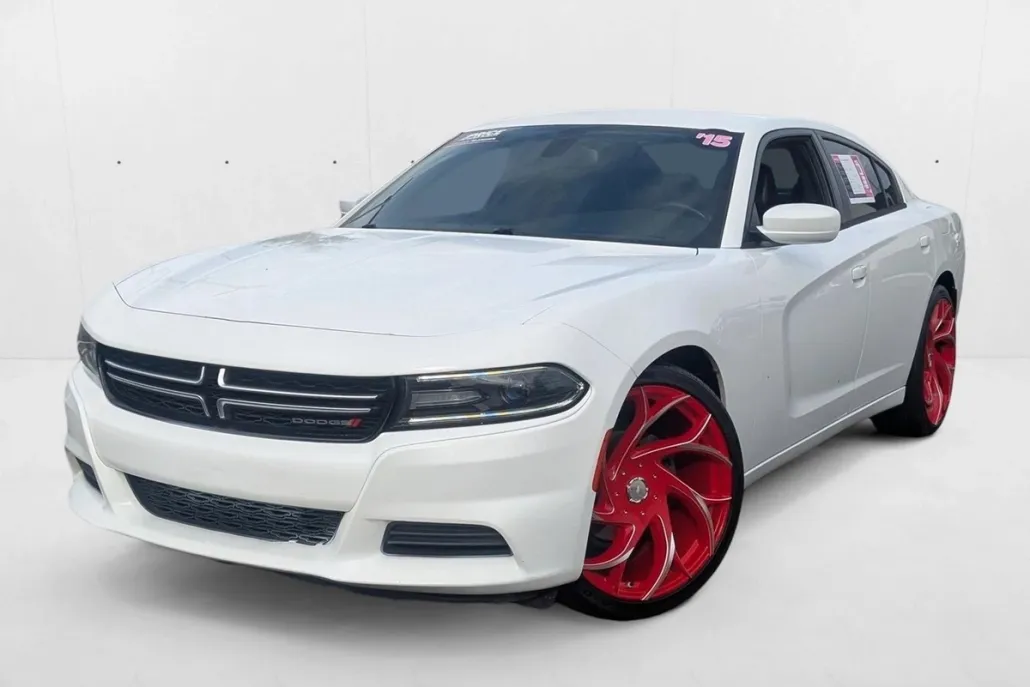 2016 Dodge Charger SE photo 1