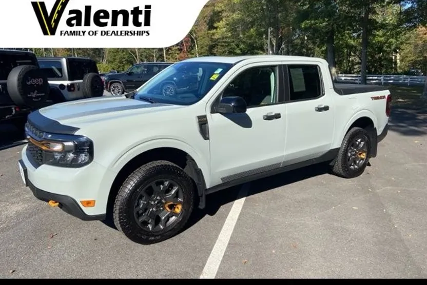 2024 Ford Maverick XLT Tremor photo 1