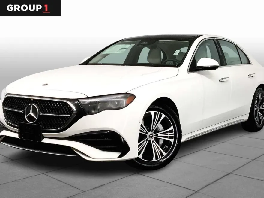 2025 Mercedes Benz E 350 4MATIC photo 1