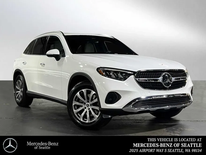 2025 Mercedes Benz GLC 300 4MATIC photo 1