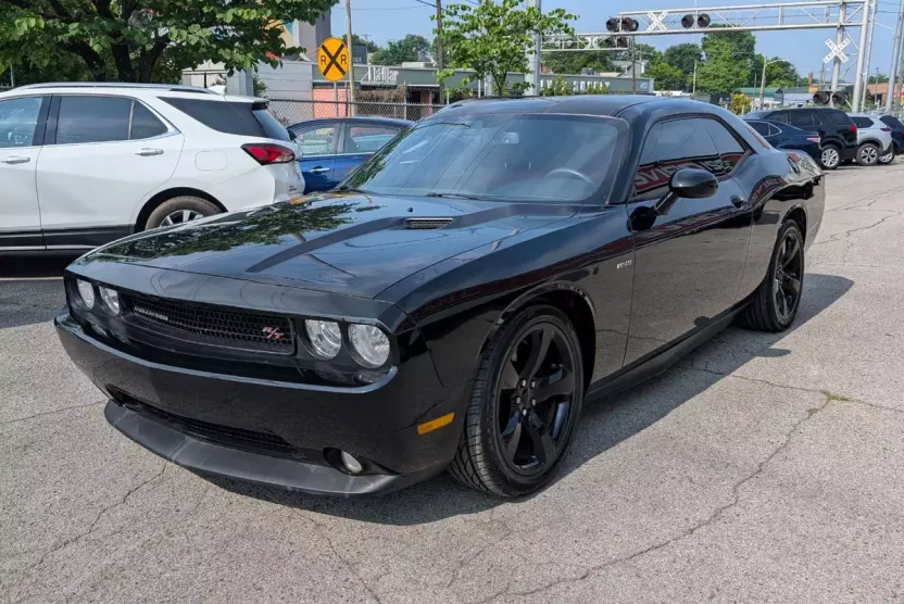 2014 Dodge Challenger R/T photo 1