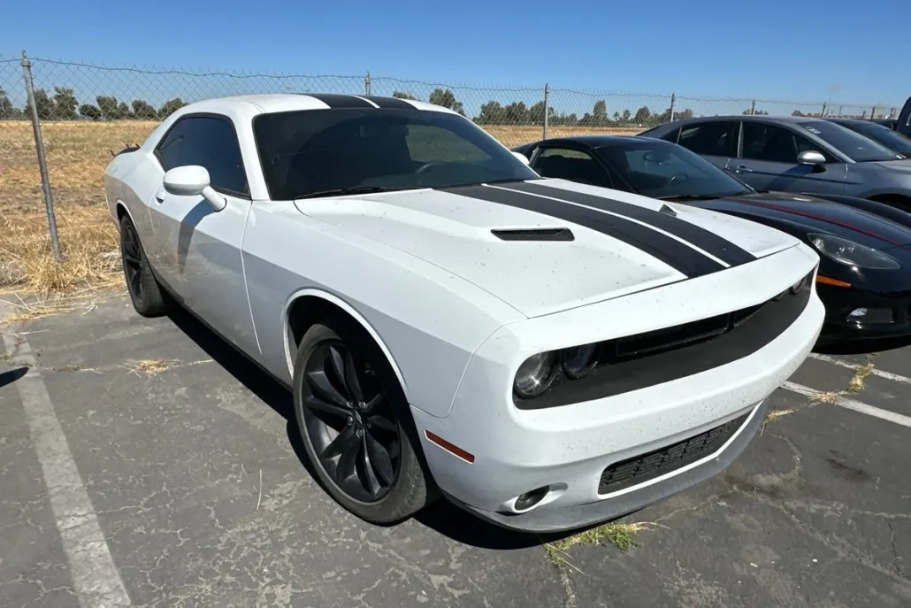 2018 Dodge Challenger SXT Plus photo 1