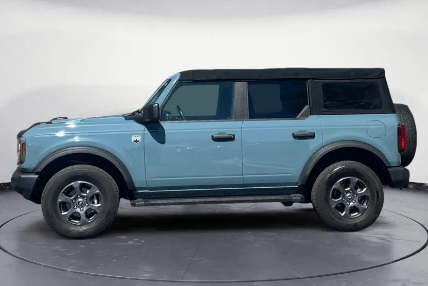 2022 Ford Bronco Big Bend photo 1