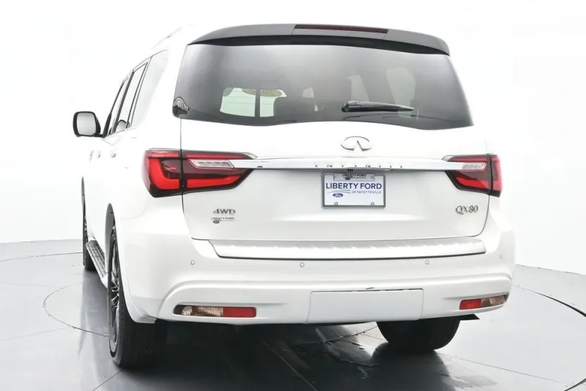 2022 Infiniti QX80 Sensory photo 1
