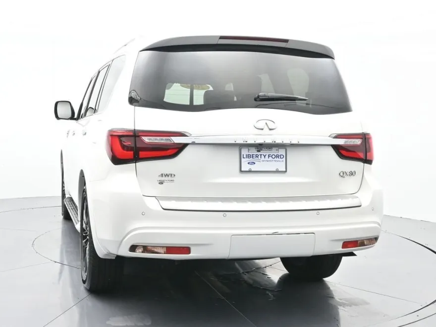 2022 Infiniti QX80 Sensory photo 1