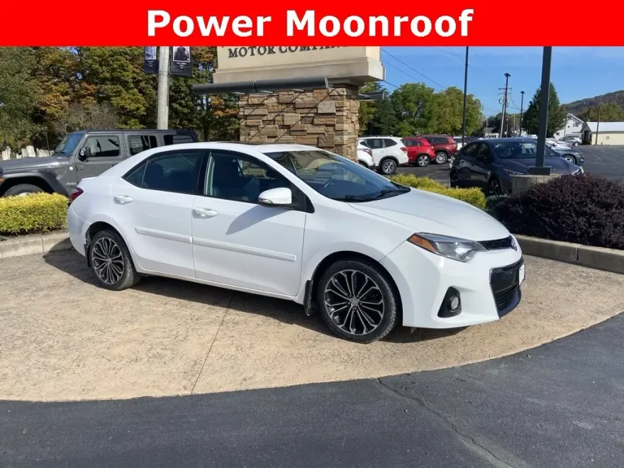2016 Toyota Corolla Plus photo 1