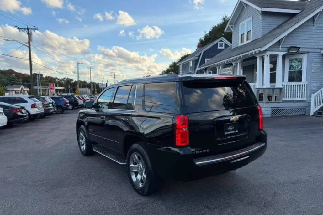 2015 Chevrolet Tahoe LTZ photo 1