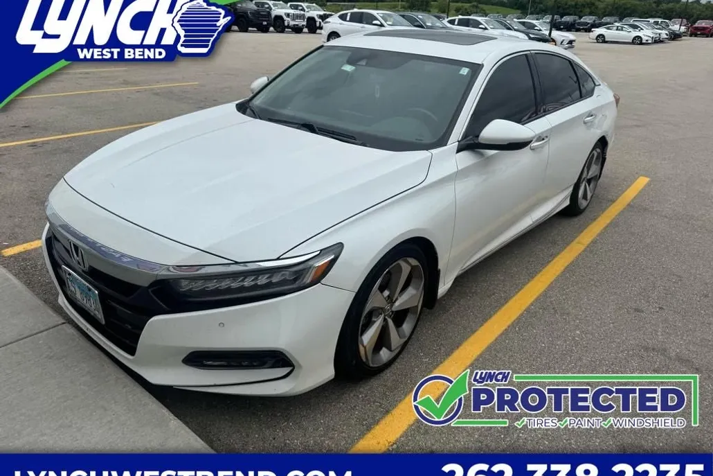 2018 Honda Accord Touring photo 1