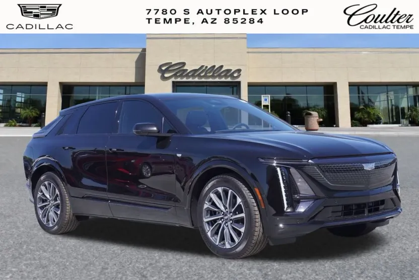 2025 Cadillac Lyriq Sport photo 1