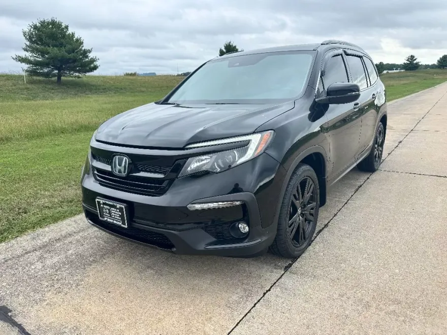 2021 Honda Pilot Special Edition photo 1