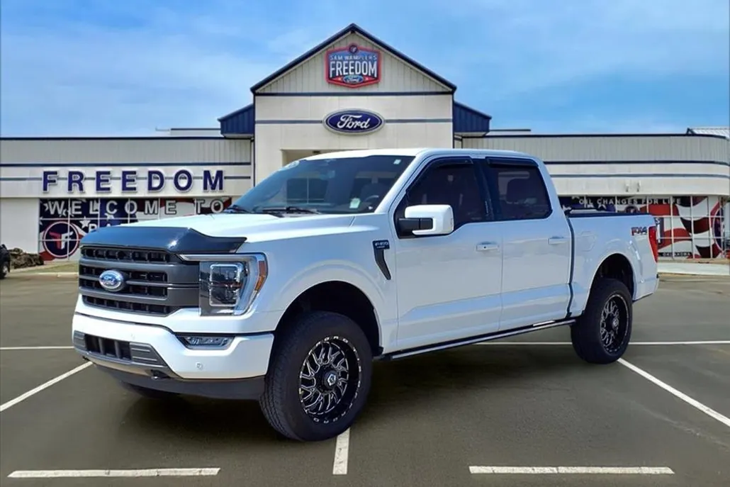 2023 Ford F-150 Lariat photo 1