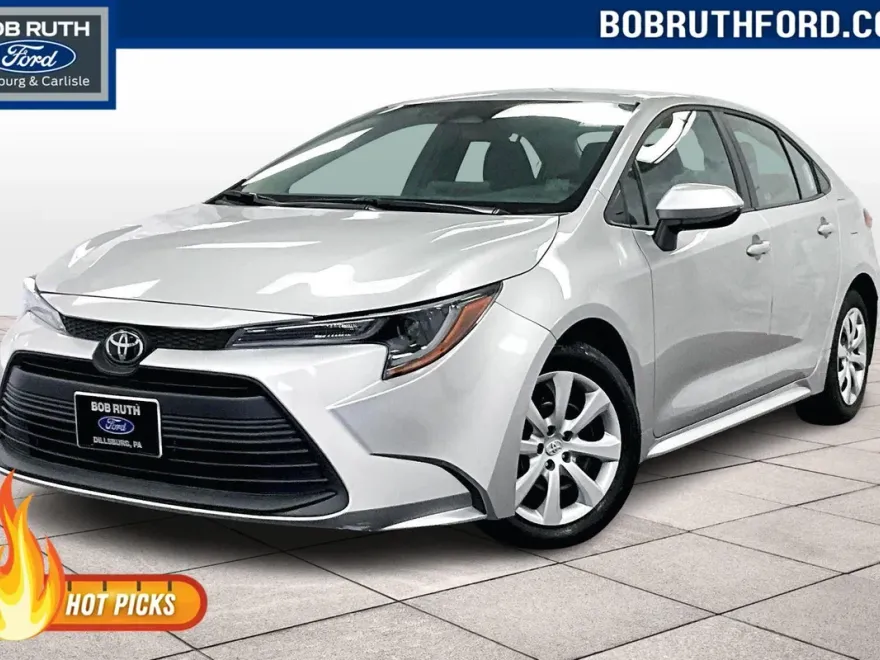 2024 Toyota Corolla LE photo 1
