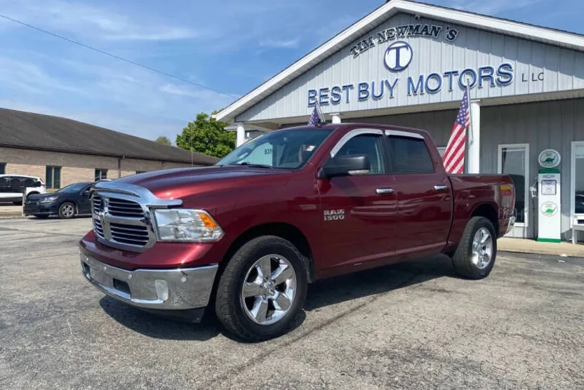 2018 Ram 1500 SLT photo 1