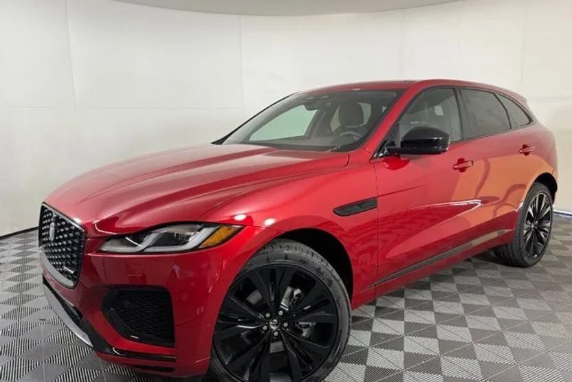 2025 Jaguar F-PACE P250 photo 1