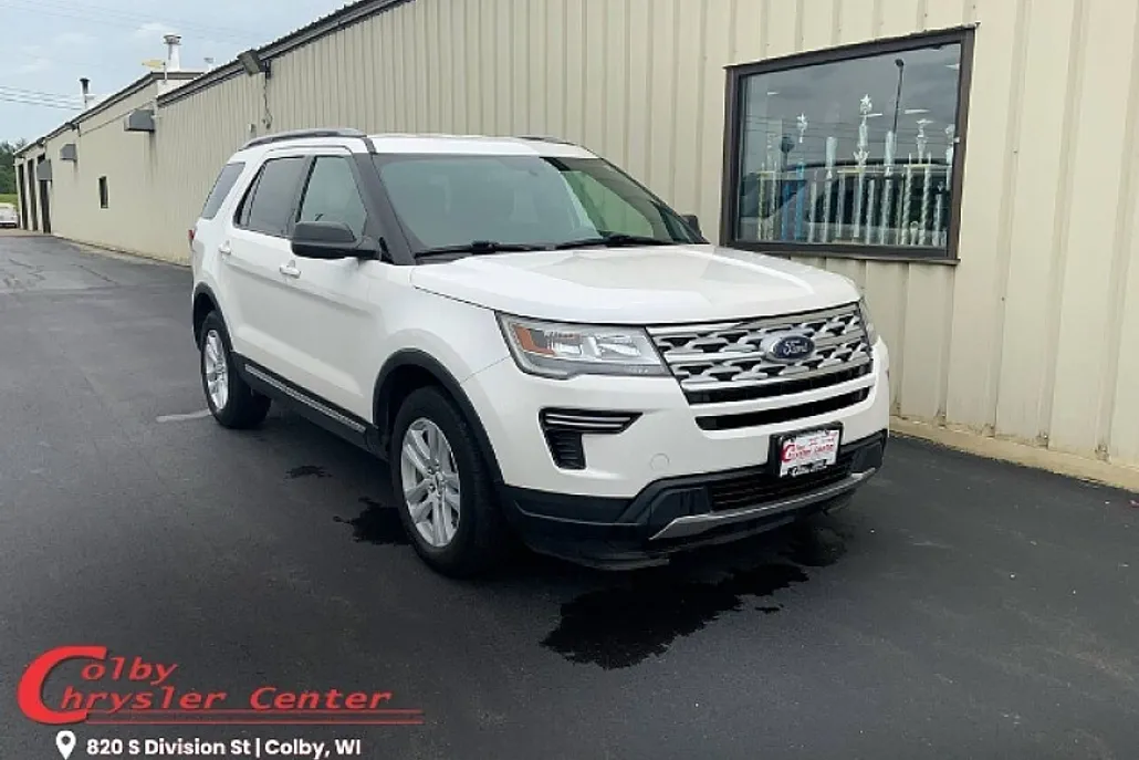 2018 Ford Explorer XLT photo 1