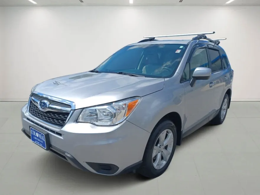 2016 Subaru Forester 2.5i Premium photo 1