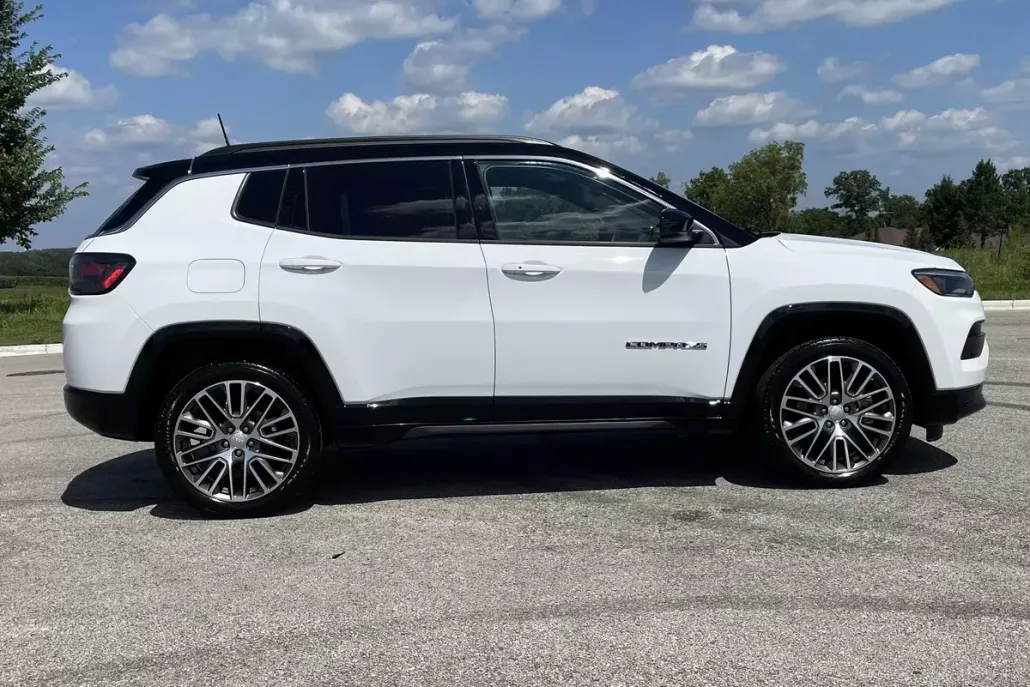 2024 Jeep Compass Limited photo 1