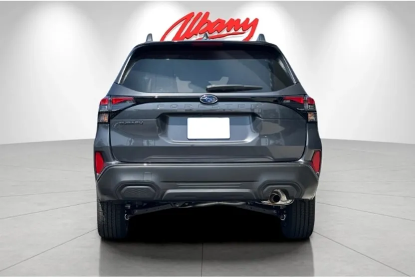 2025 Subaru Forester Premium photo 1