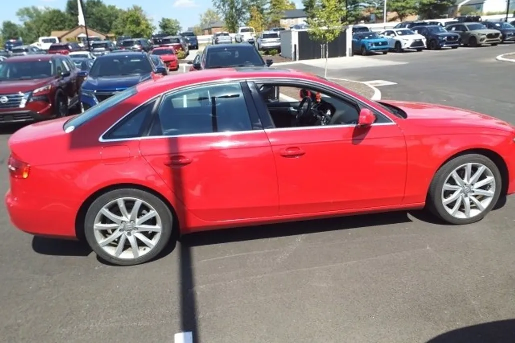 2013 Audi A4 2.0T Premium Plus photo 1