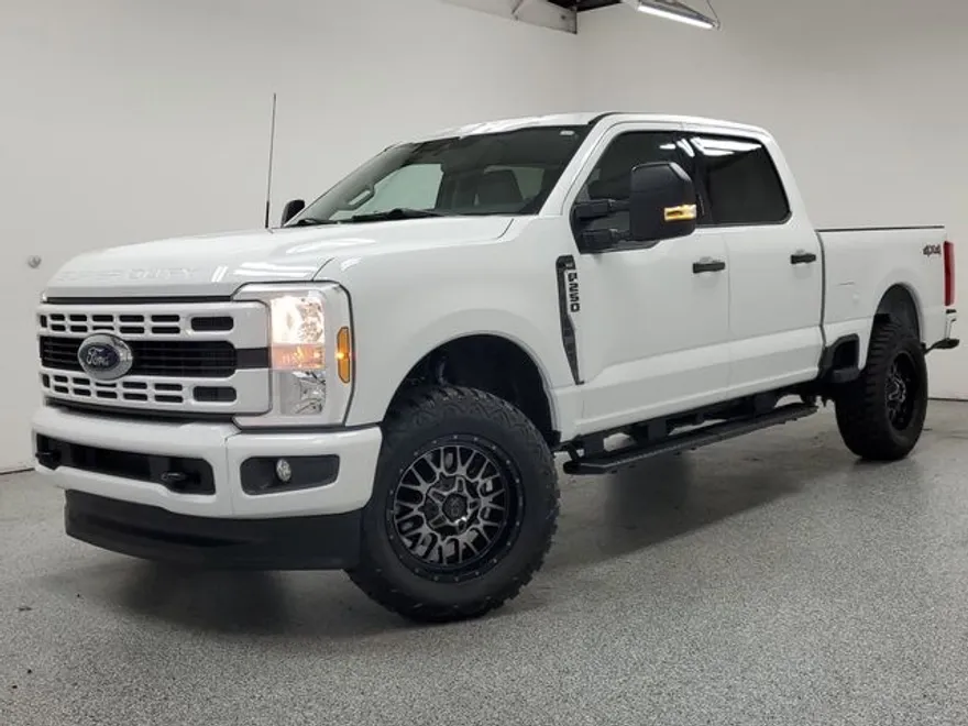 2024 Ford F-250 photo 1