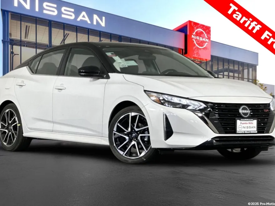 2025 Nissan Sentra SR photo 1