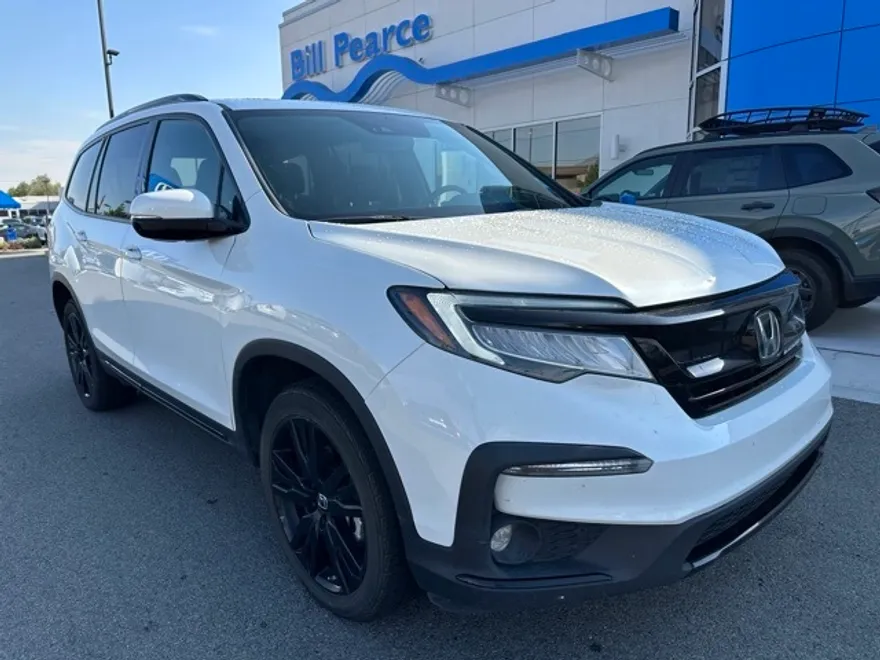 2022 Honda Pilot Black Edition photo 1