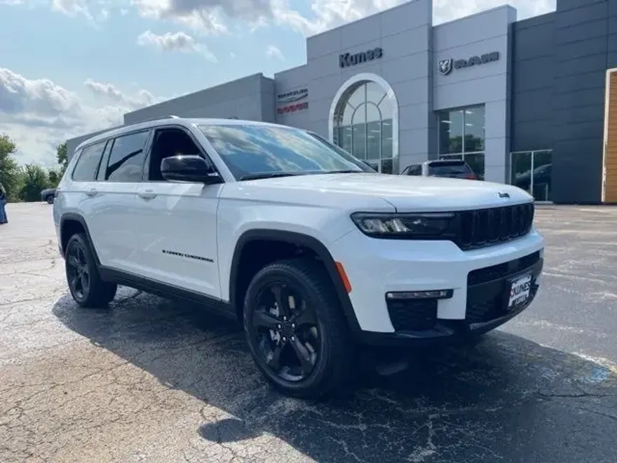 2025 Jeep Grand Cherokee Limited photo 1
